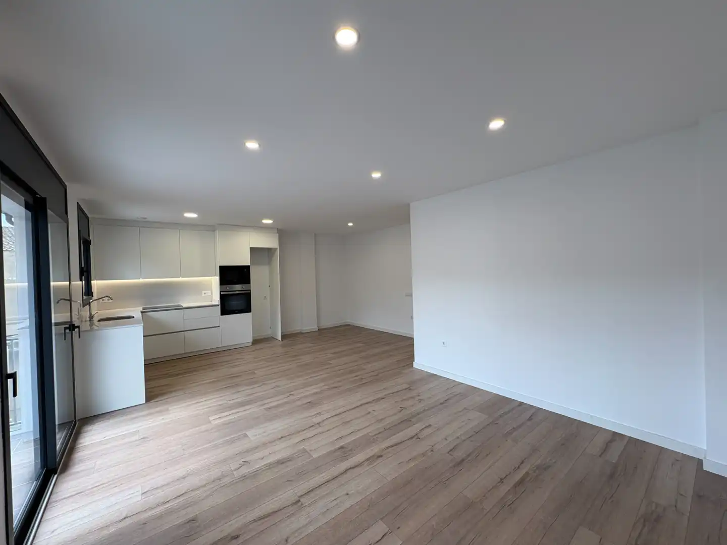 Sala de estar de Piso en venta en Torelló con Calefacción, Parquet y Terraza