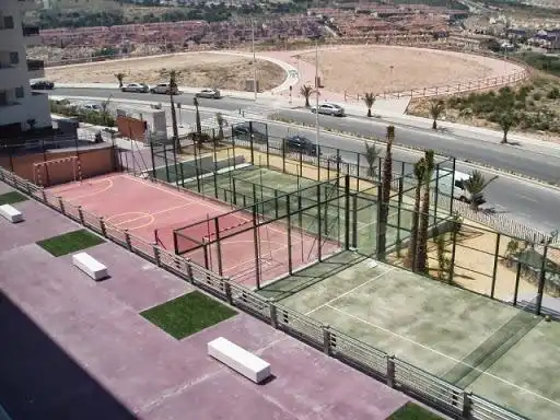 Vista exterior de Piso en venta en Elche / Elx con Aire acondicionado, Calefacción y Terraza