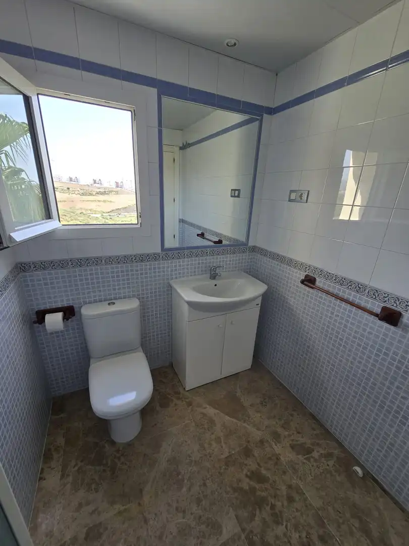 Apartamento con piscina en venta en Green Hills, imagen 25