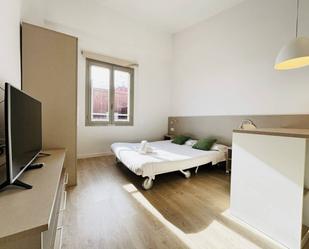 Bedroom of Study to rent in  Barcelona Capital  with Air Conditioner, Heating and Parquet flooring