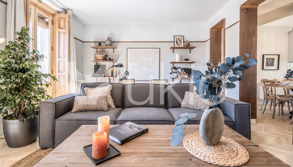 Apartamento de alquiler en Calle de San Andrés, Universidad - Malasaña - Imagen 2
