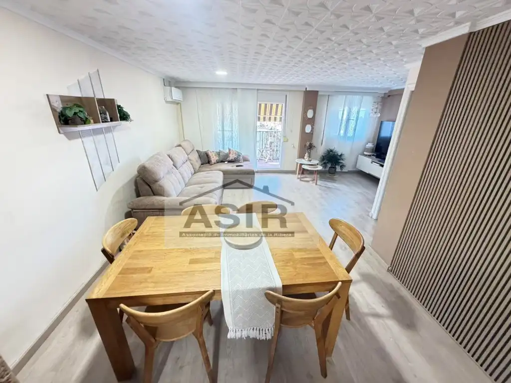 Sala d'estar de Pis de lloguer en Alzira amb Aire condicionat i Terrassa