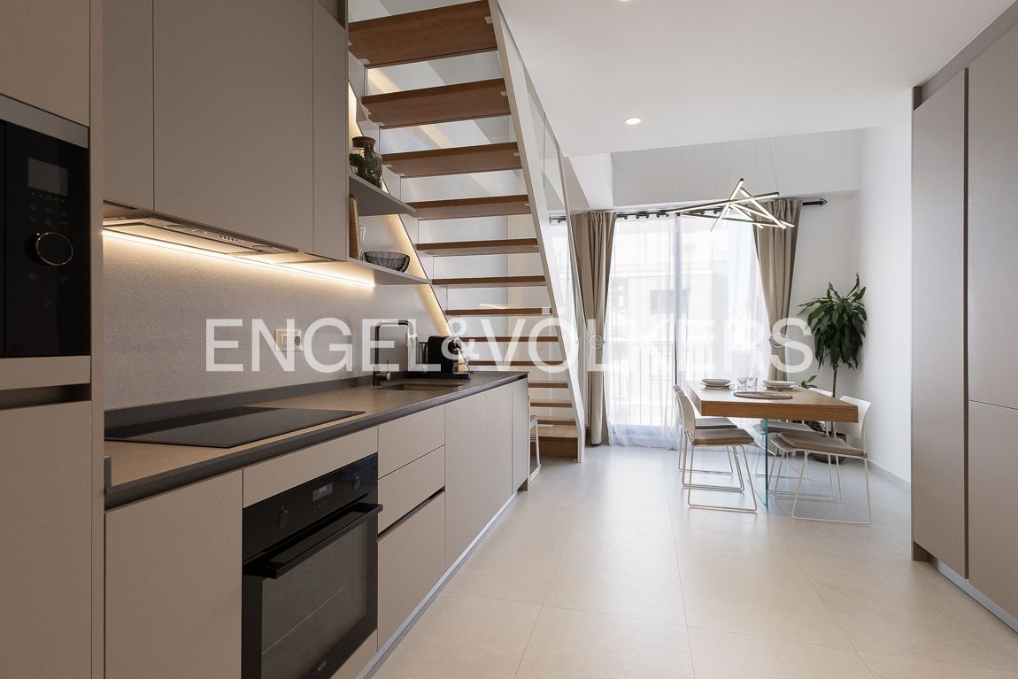 Dúplex de lloguer a Carrer de la Reina, El Cabanyal - El Canyamelar