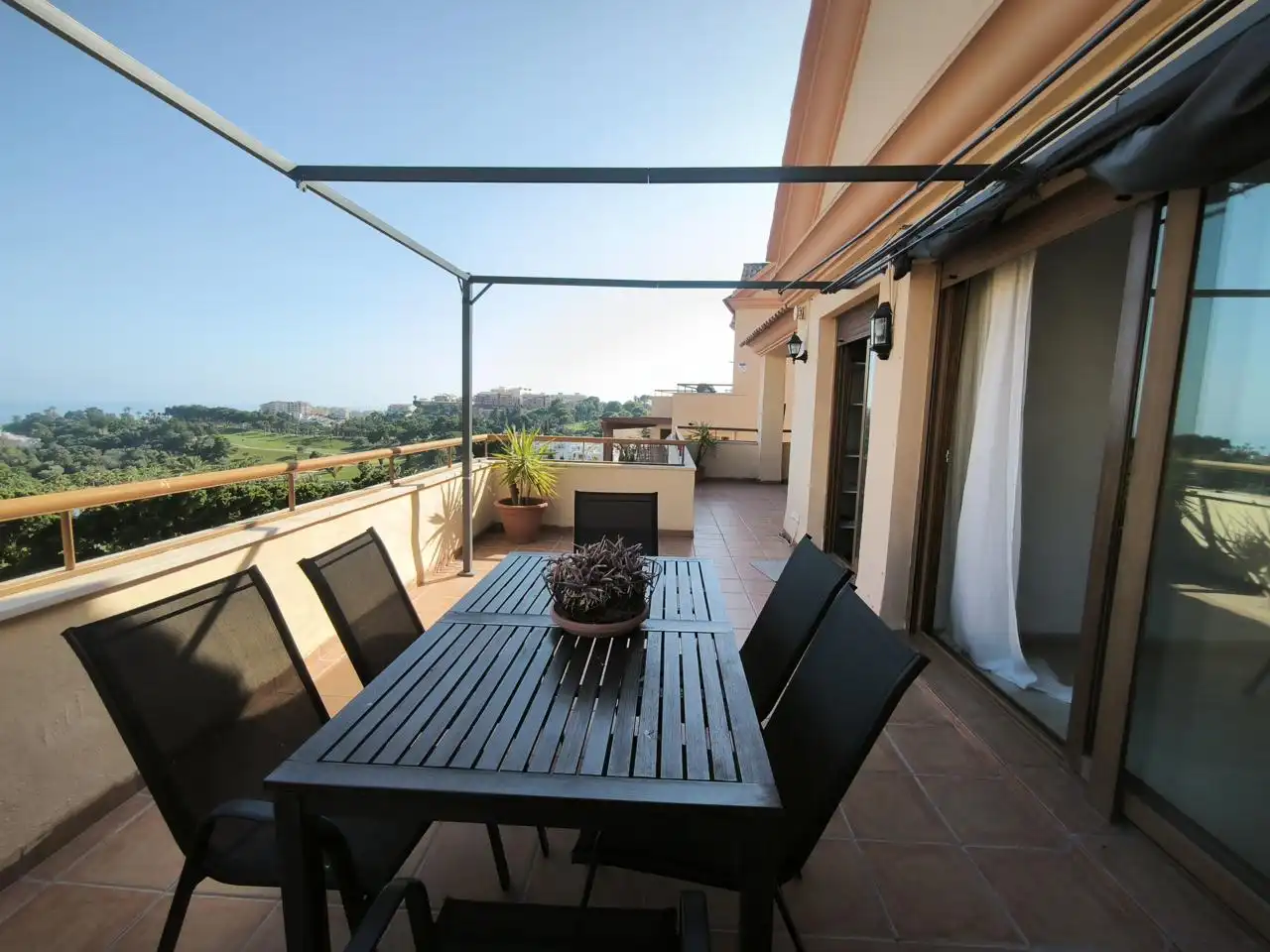 Terraza de Dúplex de alquiler en Benalmádena con Aire acondicionado y Terraza