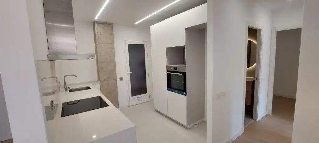 Cocina de Piso en venta en Sant Joan Despí con Aire acondicionado, Calefacción y Horno