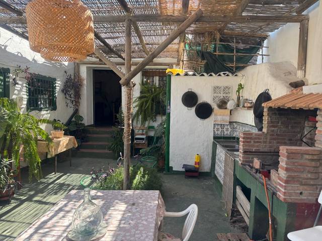 Casa-chalet en Venta en Calle San José en Maro - Cuevas de Nerja