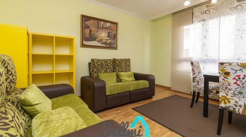 Foto 2 de Piso de alquiler en Puerto Ventana, Lugones, Asturias