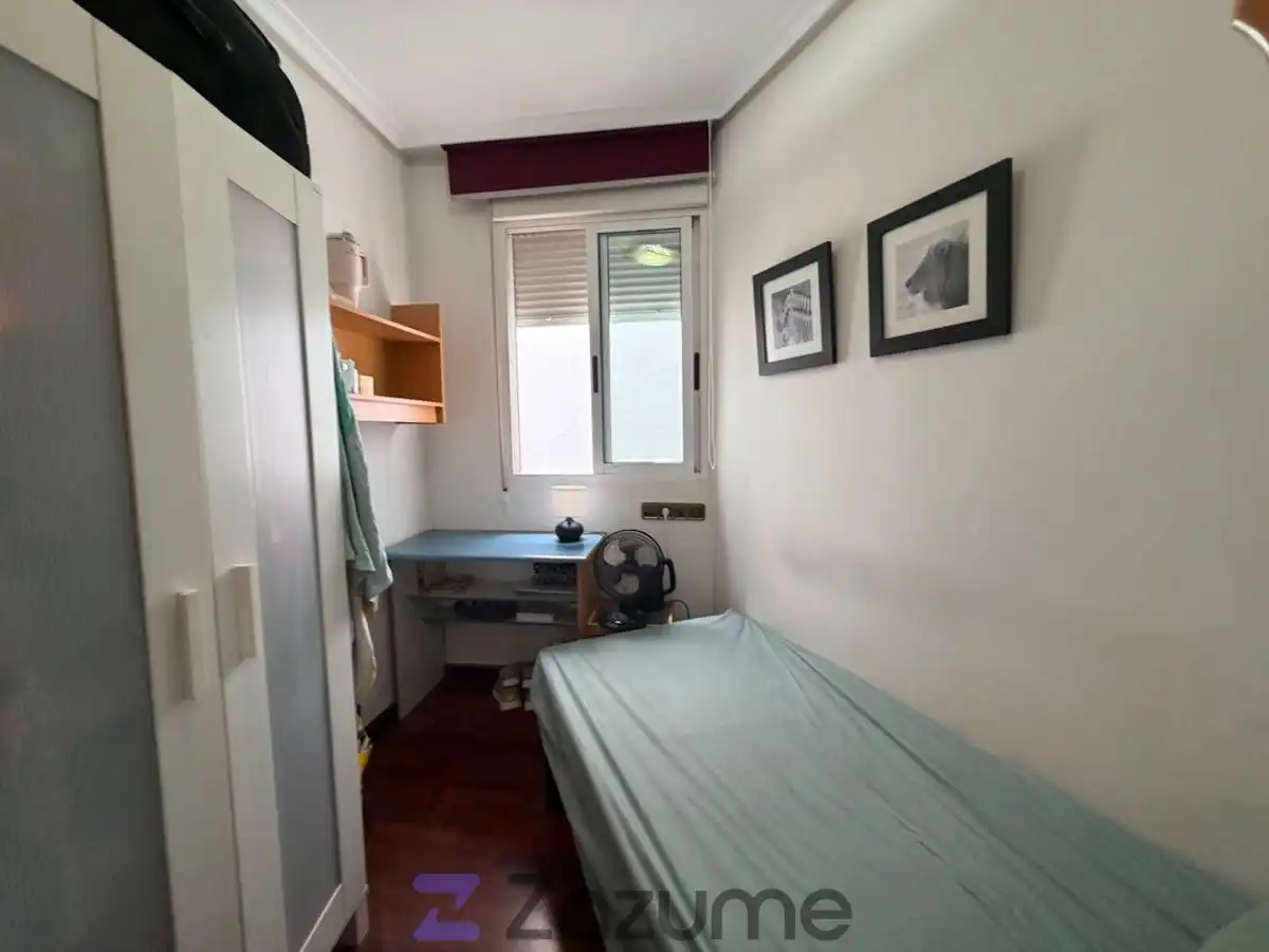 Habitación de Piso de alquiler en Valencia con Parquet, Amueblado y Horno