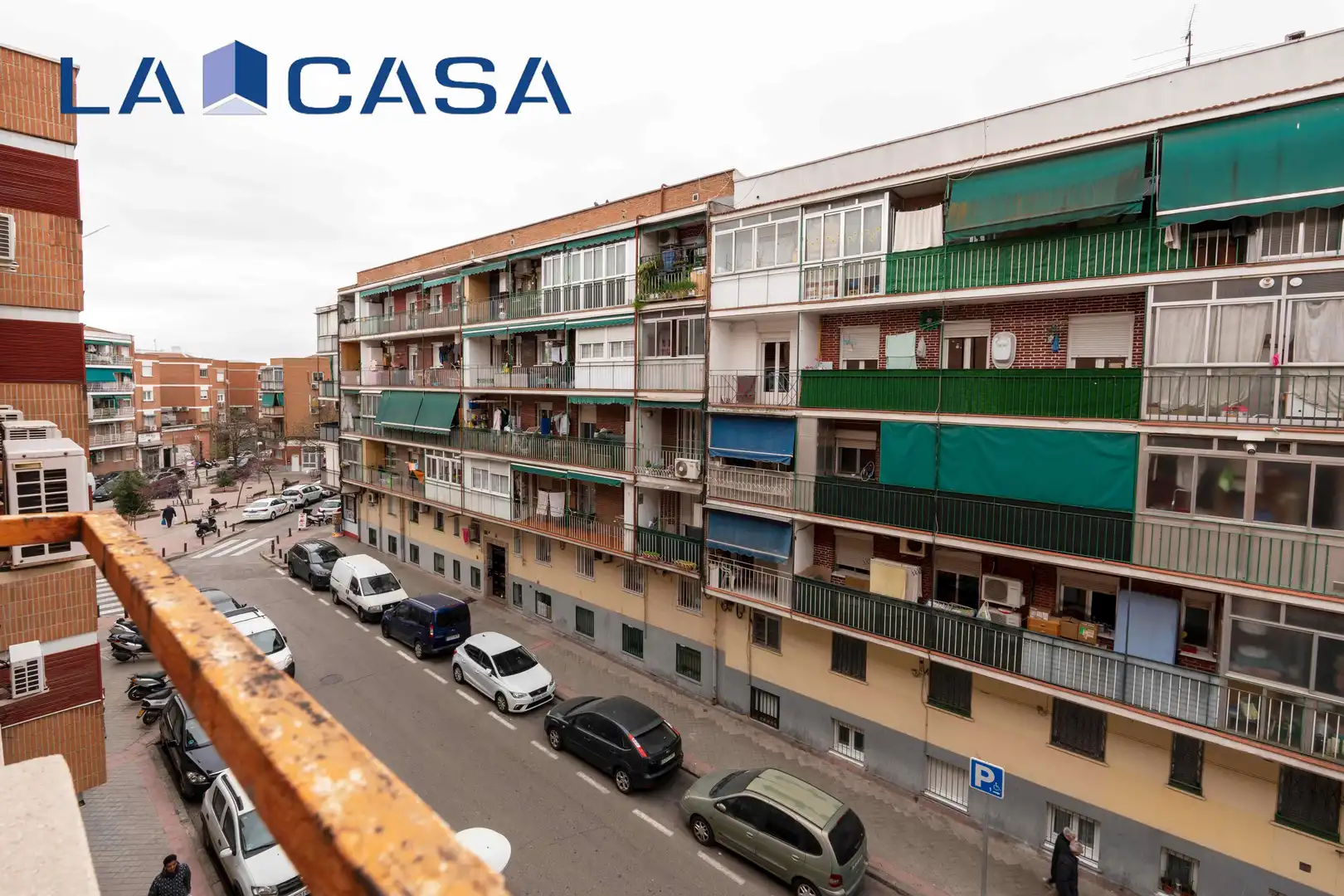 Vista exterior de Piso en venta en Madrid con Calefacción y Terraza