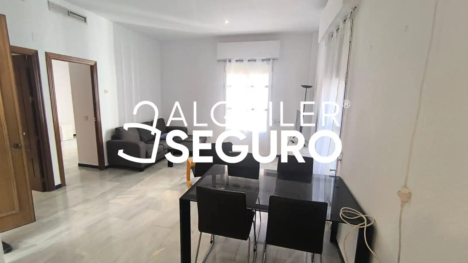 Bedroom of Flat for rent in Sevilla  with Air Conditioner and Furnished