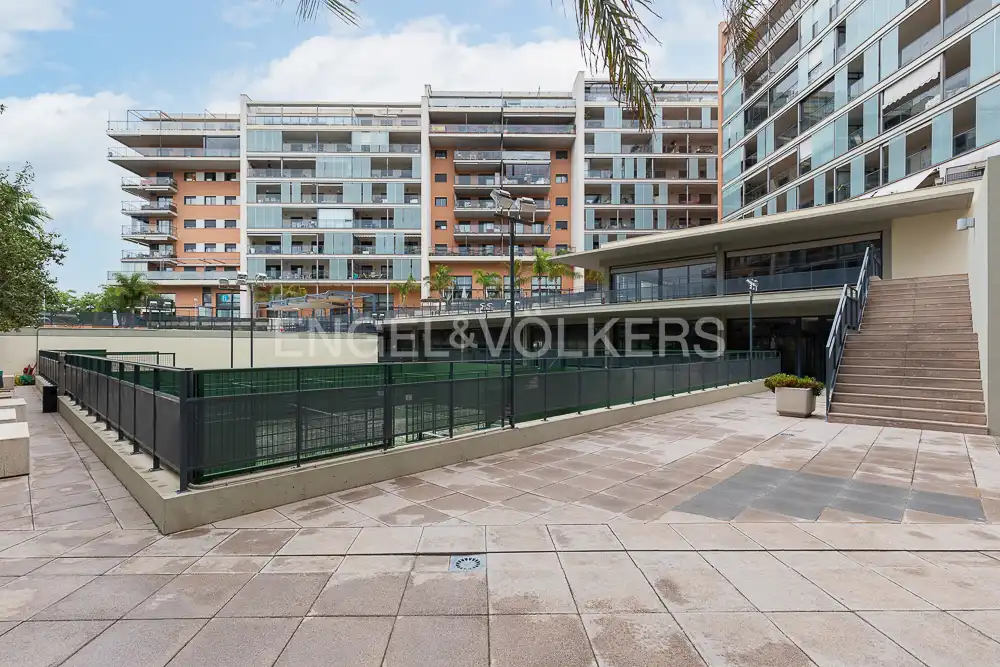 Terrace of Flat for rent in Paterna  with Air Conditioner, Heating and Parquet flooring