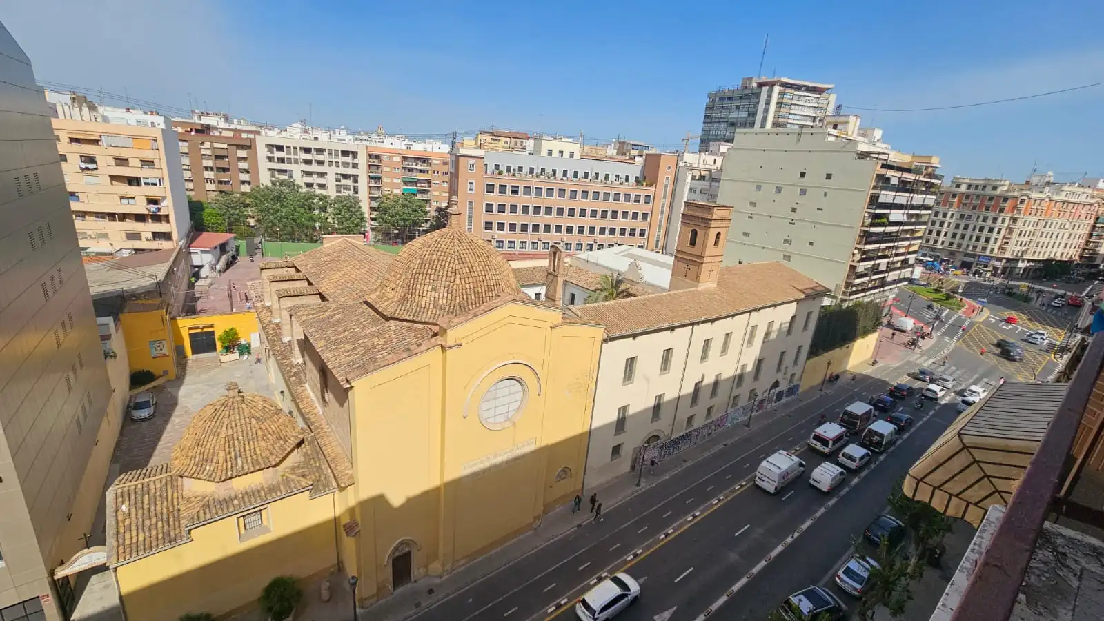 Exterior view of Flat for sale in Valencia  with Air Conditioner, Heating and Balcony