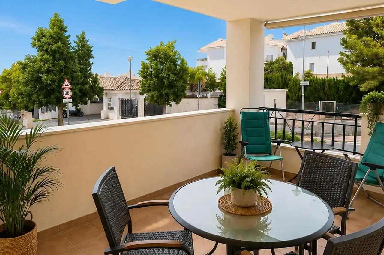 Terraza de Piso en venta en Benalmádena con Aire acondicionado, Terraza y Piscina comunitaria
