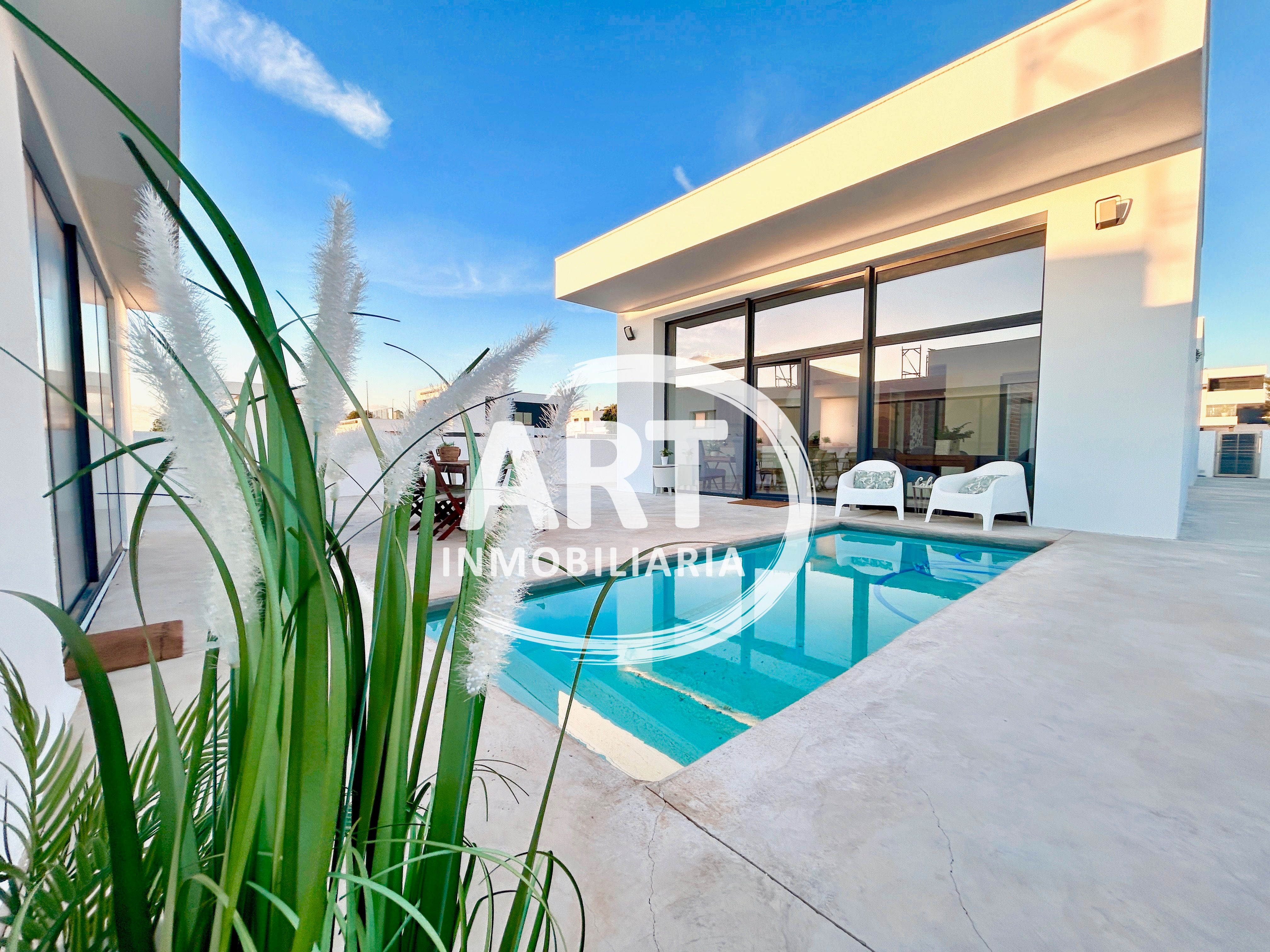 Vista exterior de Casa o chalet en venta en San Antonio de Benagéber con Aire acondicionado, Terraza y Piscina