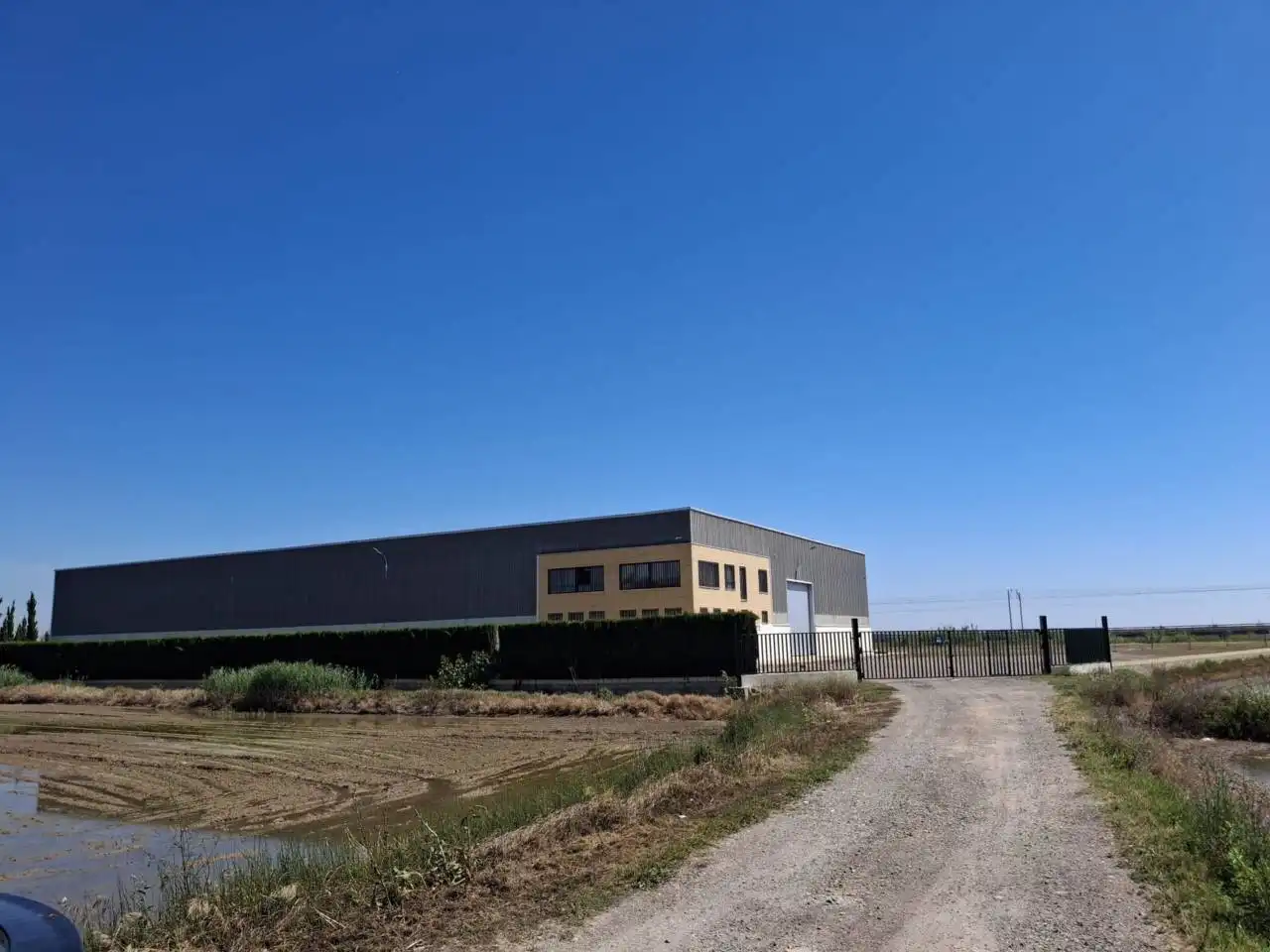 Vista exterior de Nau industrial de lloguer en Sollana