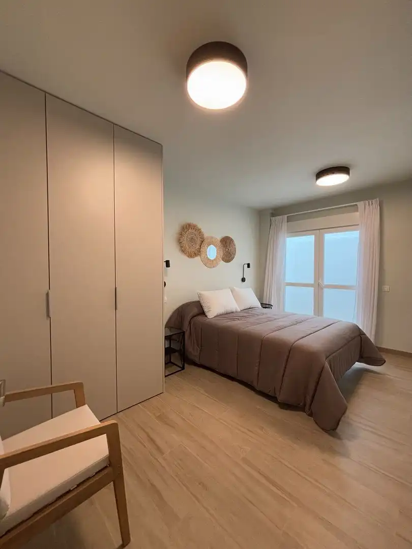 Habitación de Dúplex de alquiler en L'Alfàs del Pi con Aire acondicionado, Trastero y Amueblado
