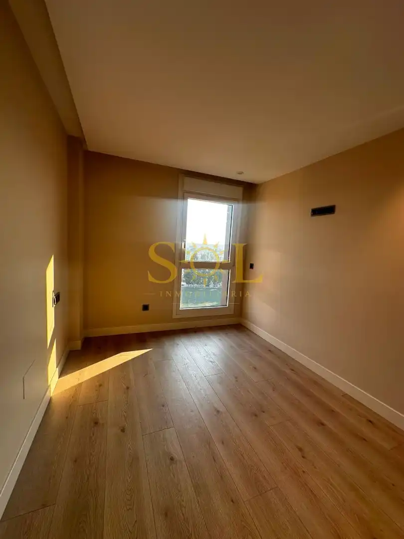 Schlafzimmer von Wohnung zur Miete in León Capital  mit Klimaanlage, Heizung und Parkett