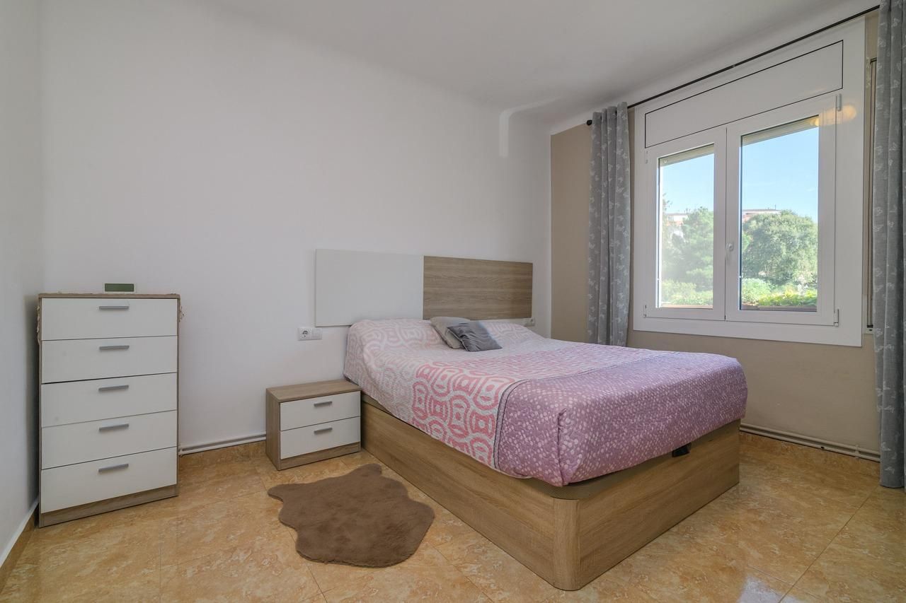 Bedroom of Flat for sale in Manresa