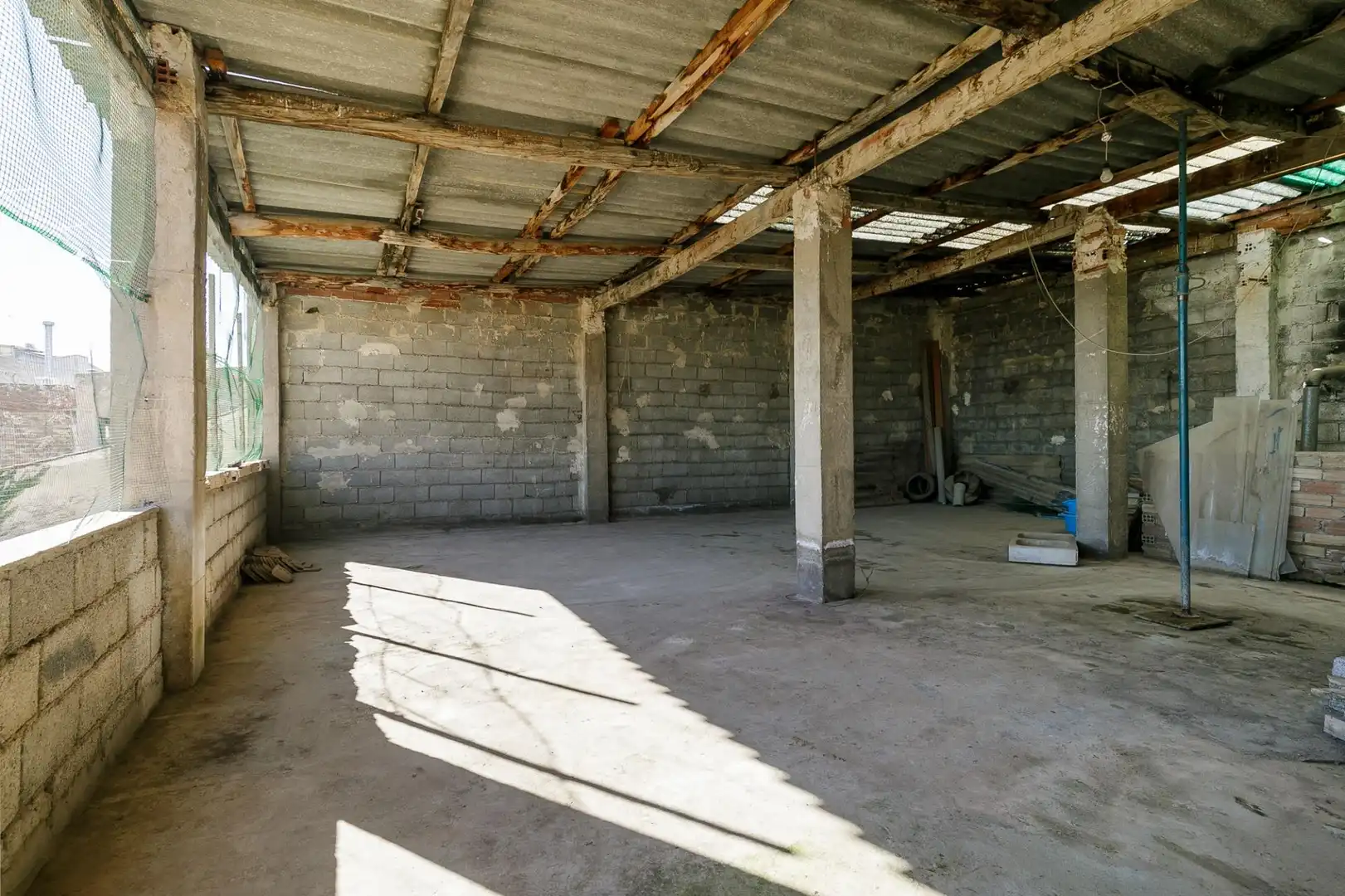 Edificio en venta en Baza