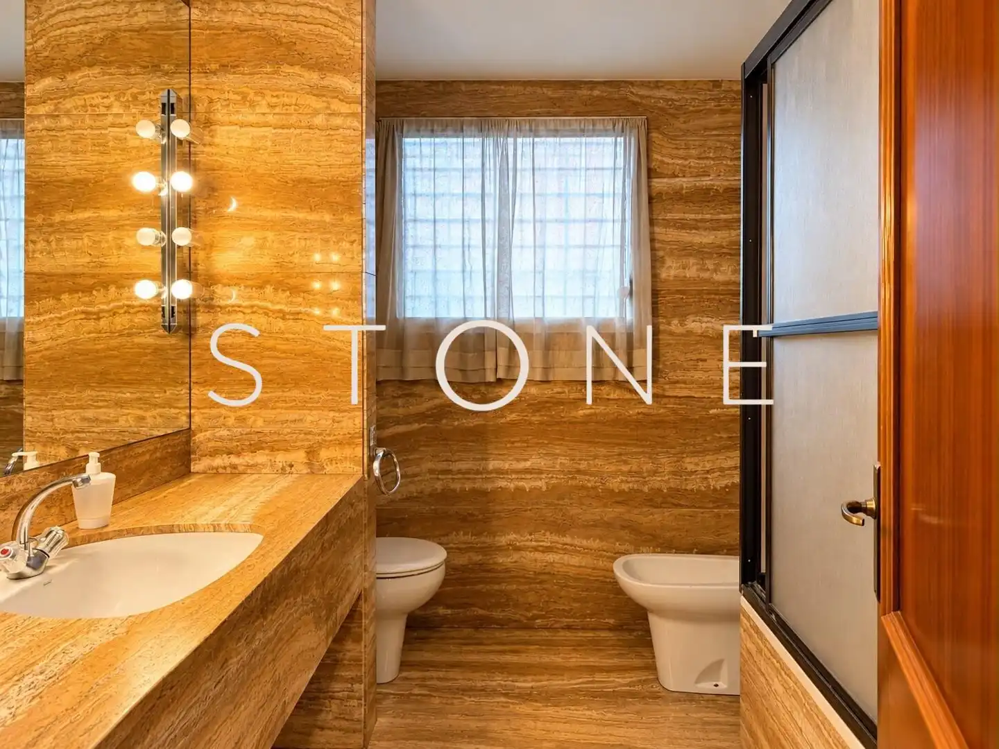 Bathroom of Flat for sale in Olot, Girona