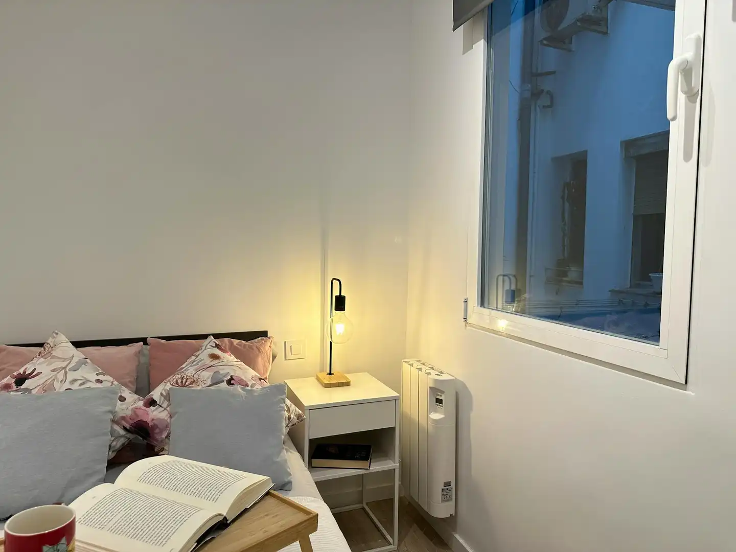 Habitación de Piso de alquiler en Madrid con Calefacción, Amueblado y Lavadora