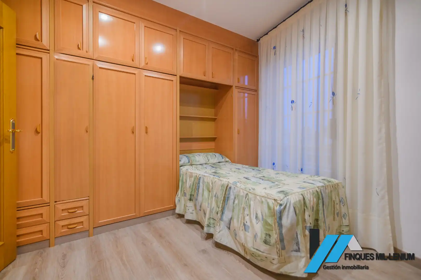 Flat for sale in Passeig Maragall