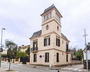 Vista exterior de Casa o xalet de lloguer en Sant Just Desvern amb Aire condicionat, Calefacció i Jardí privat