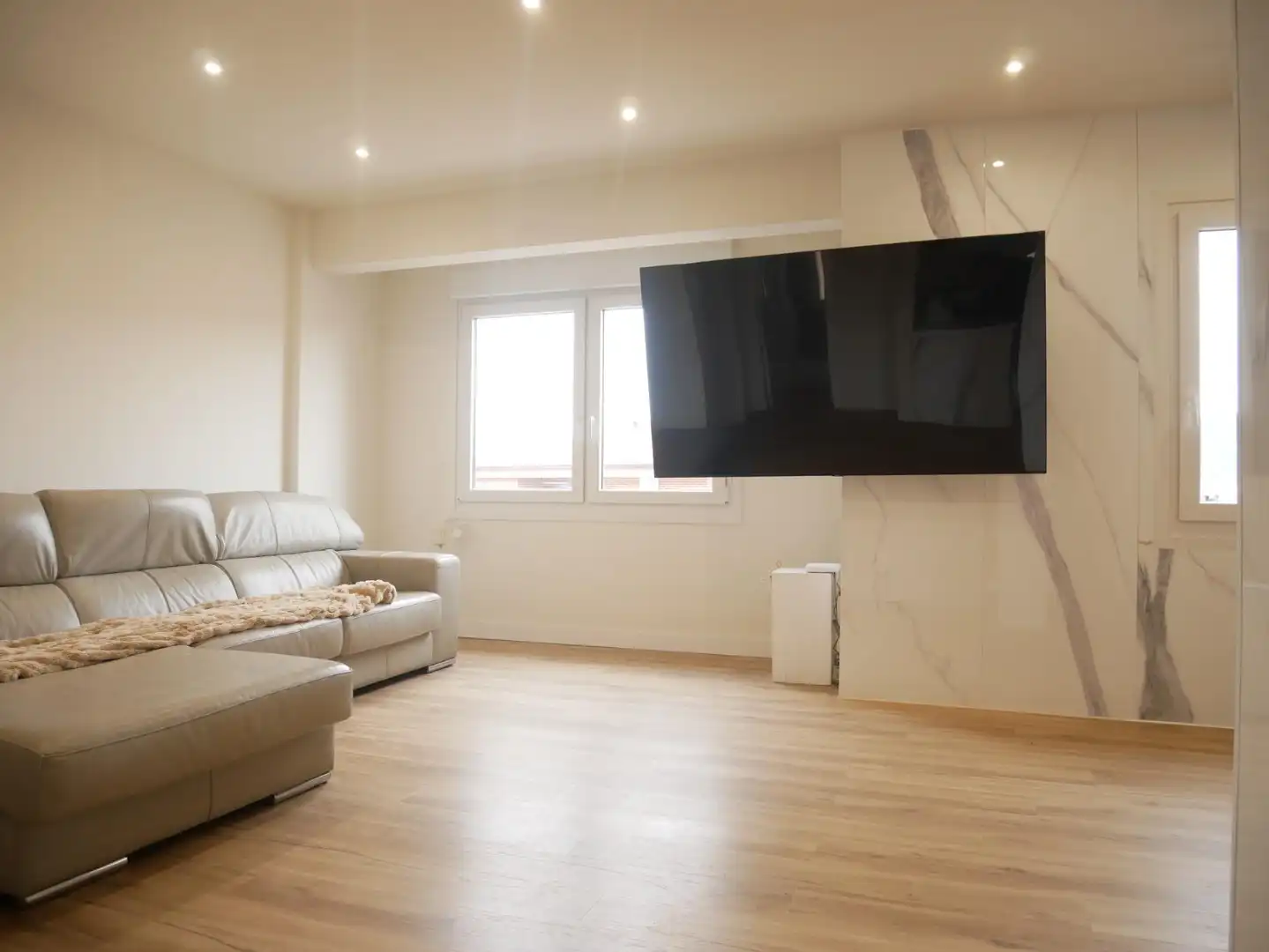 Sala de estar de Piso en venta en Basauri  con Amueblado