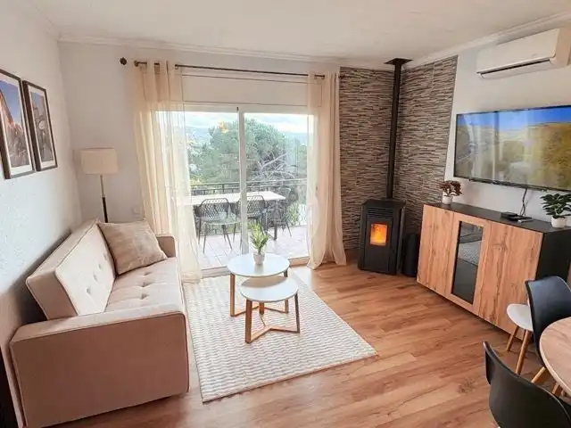 Sala d'estar de Casa o xalet en venda en Vidreres amb Aire condicionat, Jardí privat i Piscina