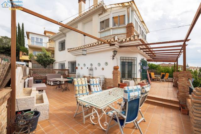 Casa-chalet en Venta en Calle EL TEJO, 19 en Barrio de la Vega