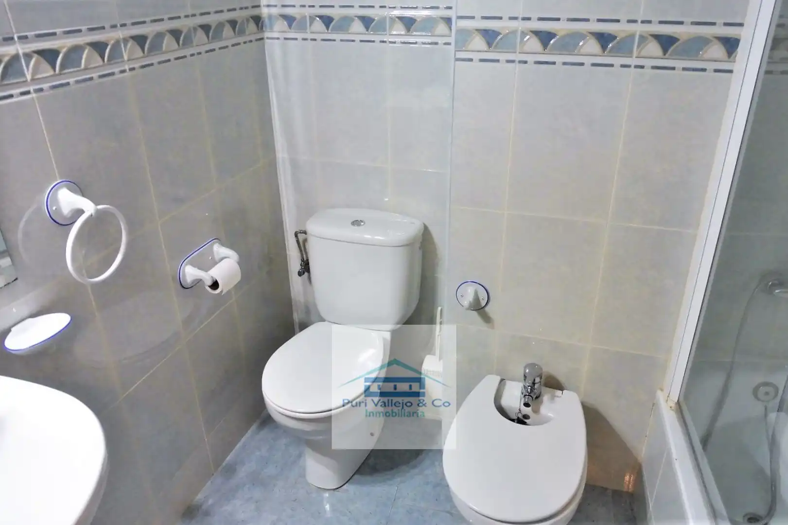 Bany de Pis en venda en Córdoba amb Aire condicionat, Calefacció i Terrassa
