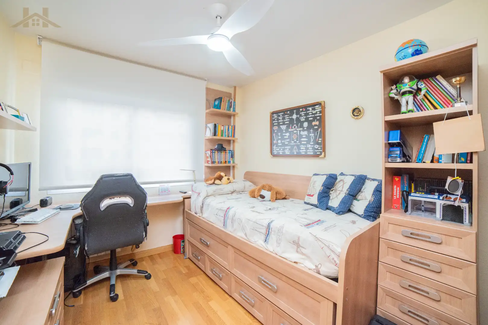 Habitación de Casa adosada en venta en Rivas-Vaciamadrid con Calefacción, Jardín privado y Trastero