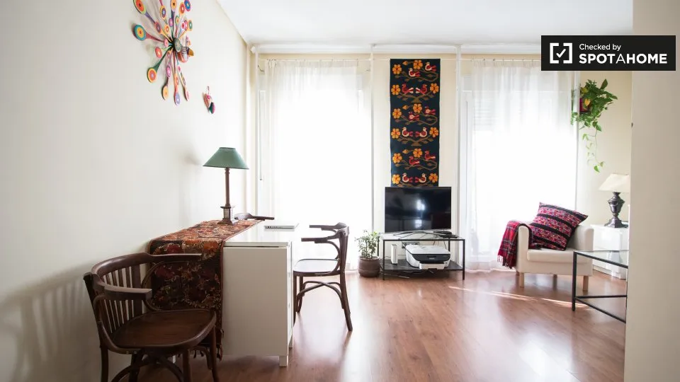 Piso de alquiler en Cuatro Caminos - Azca