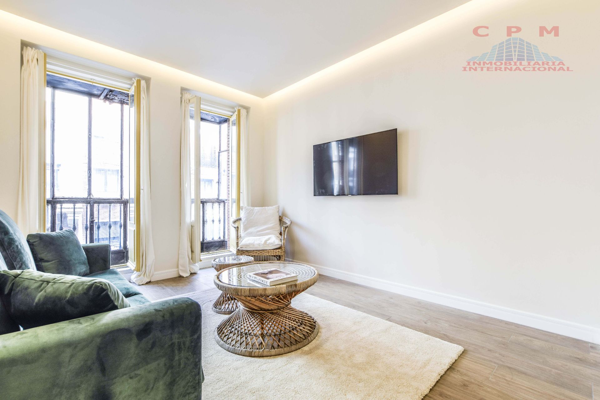 Sala d'estar de Pis de lloguer en  Madrid Capital amb Aire condicionat, Calefacció i Moblat