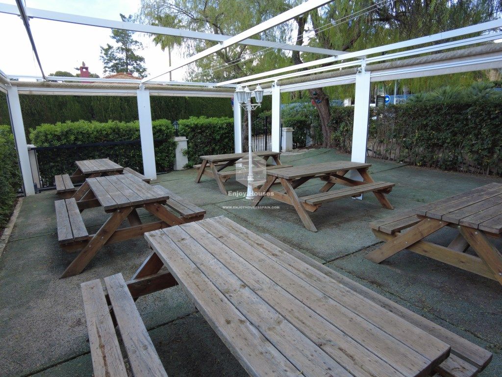 Terrassa de Local en venda en Dénia amb Moblat
