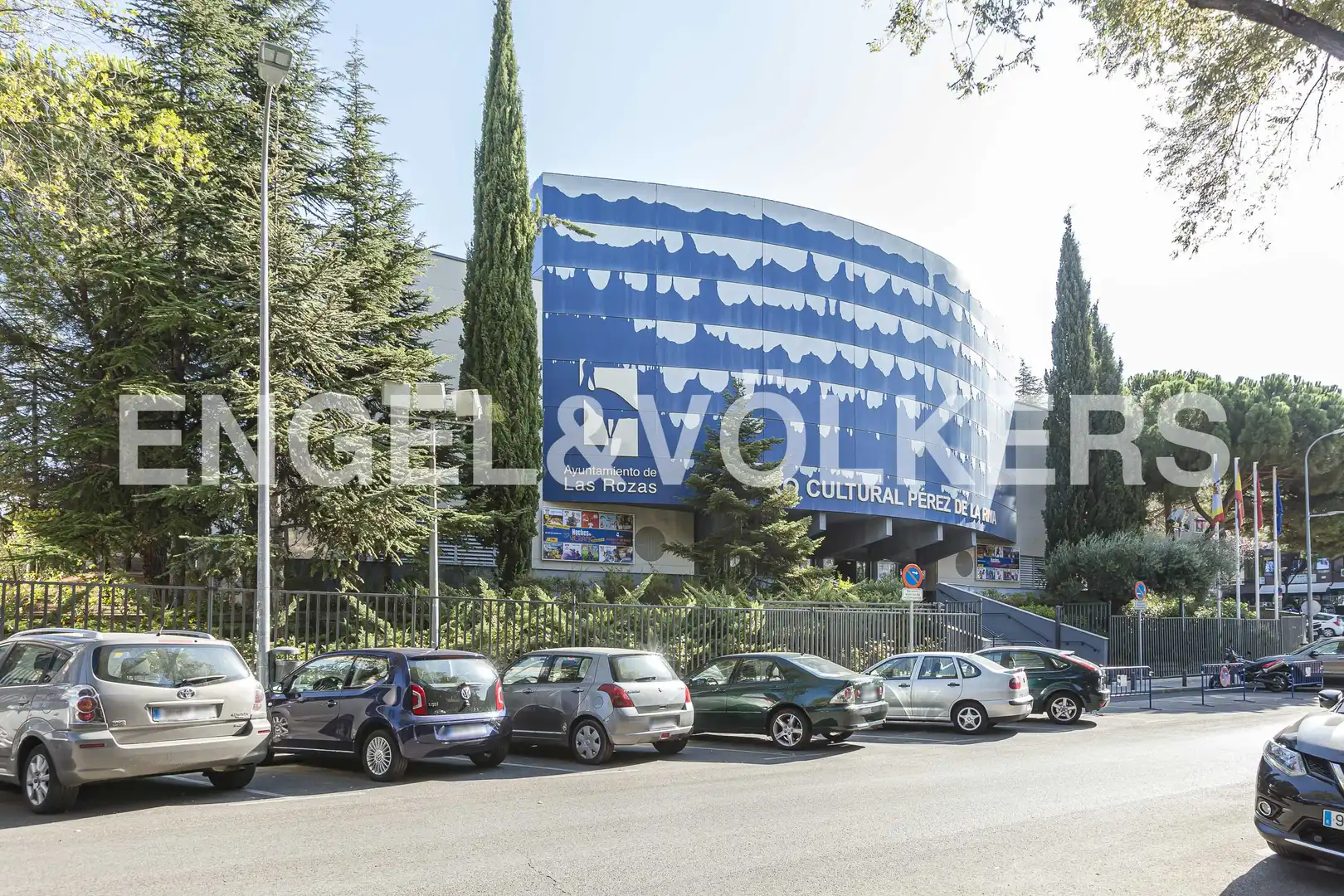 Vista exterior de Piso de alquiler en Las Rozas de Madrid con Aire acondicionado, Calefacción y Jardín privado