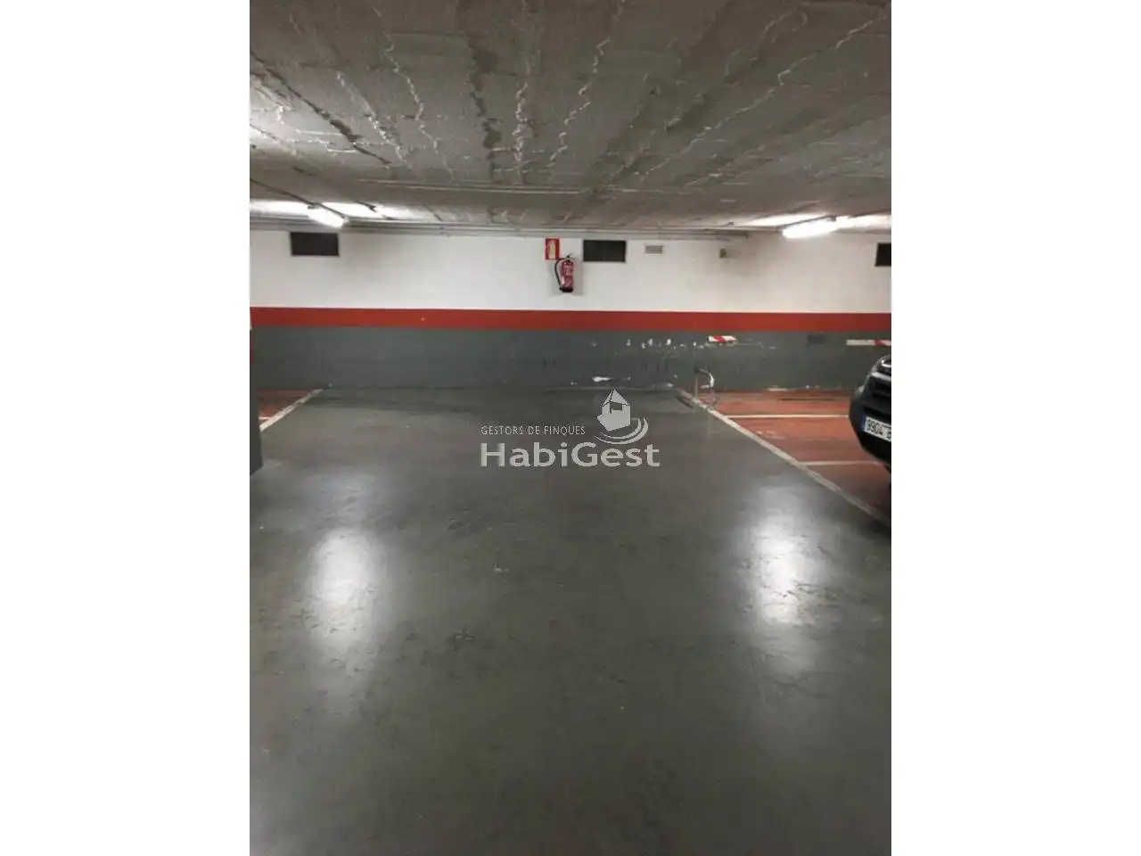 Garage for rent in Calle BARCELONA, Eixample Nord