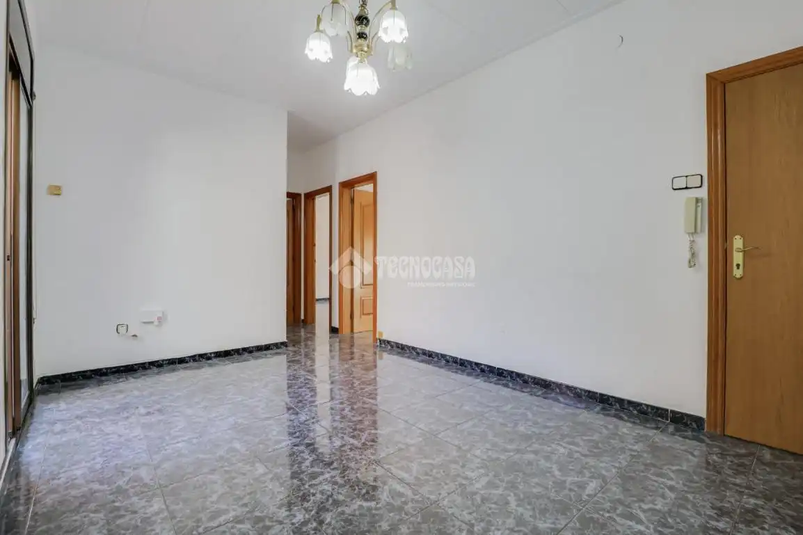 Casa adosada en venta en Montcada i Reixac con Calefacción y Balcón