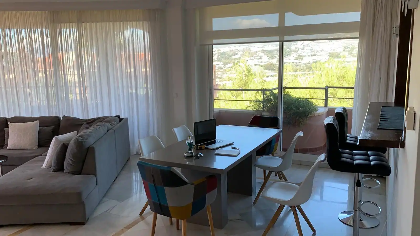 Mini appartamento con terrazza in vendita a Nueva Andalucía, imagen 3