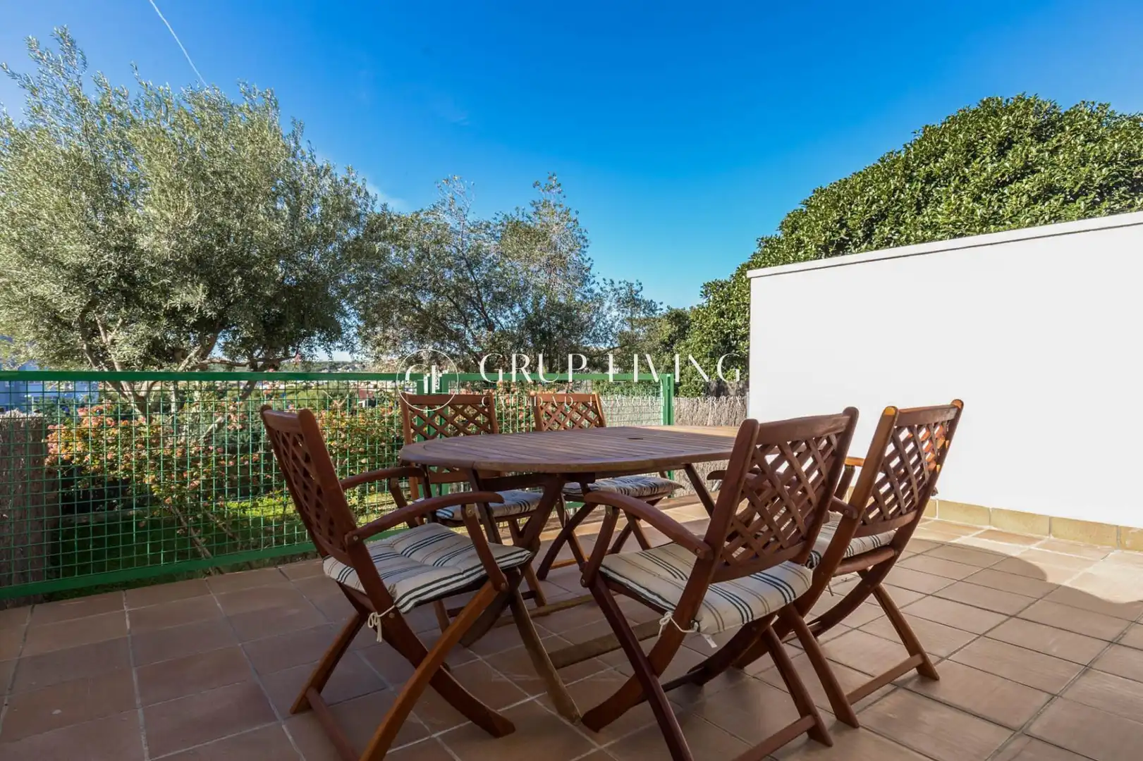 Garden of Flat for rent in Sitges  with Air Conditioner, Heating and Parquet flooring