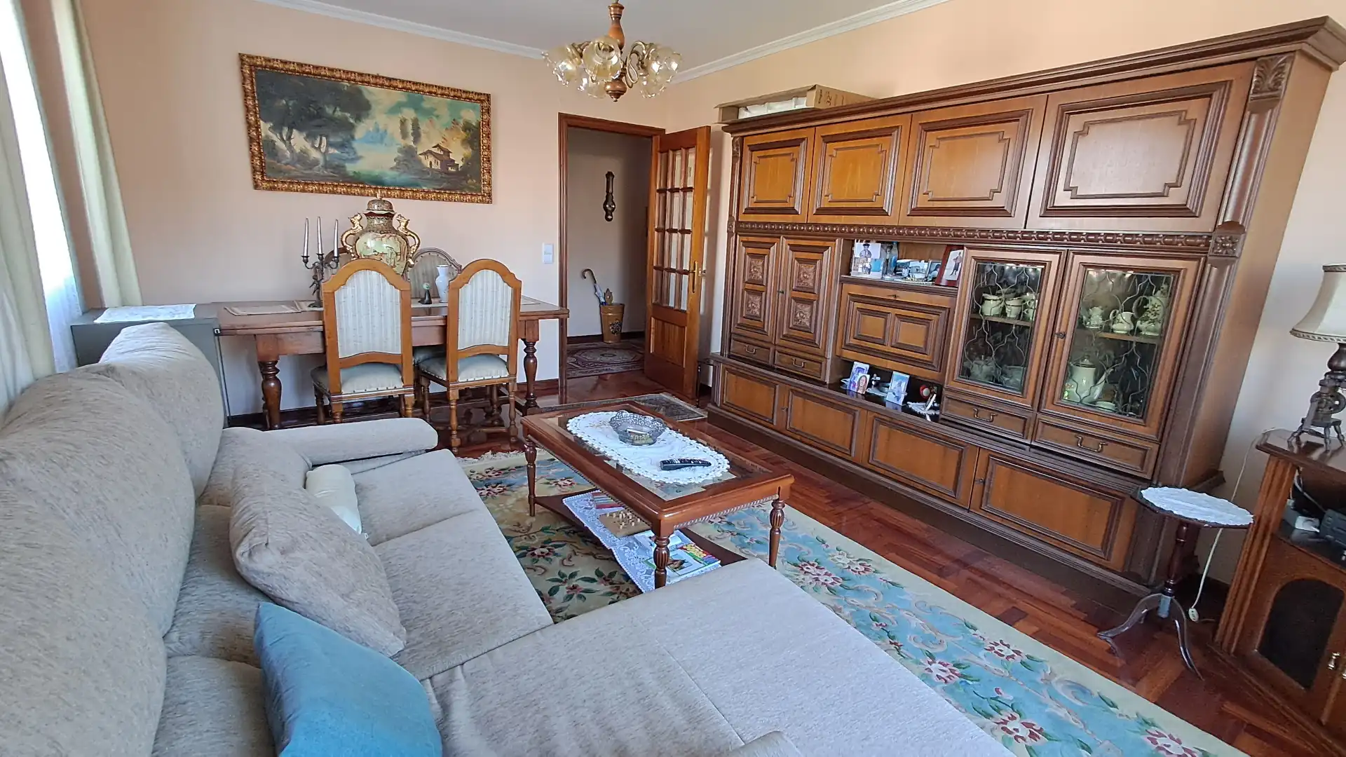 Wohnzimmer von Wohnung zum Verkauf in Vigo  mit Heizung, Parkett und Abstellraum
