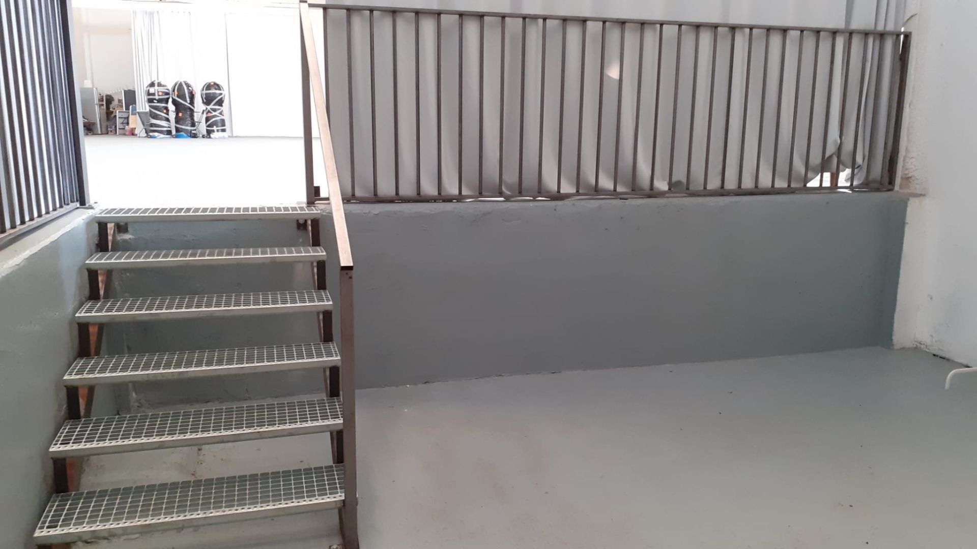 Fabrikhallen zur Miete in Badalona