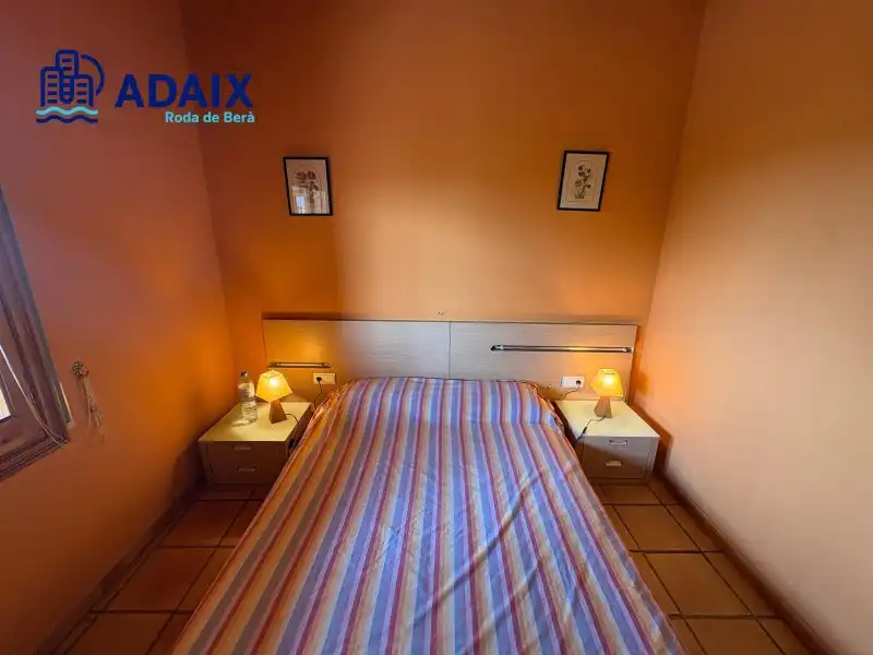 Habitación de Casa o chalet en venta en Roda de Berà con Terraza, Trastero y Horno