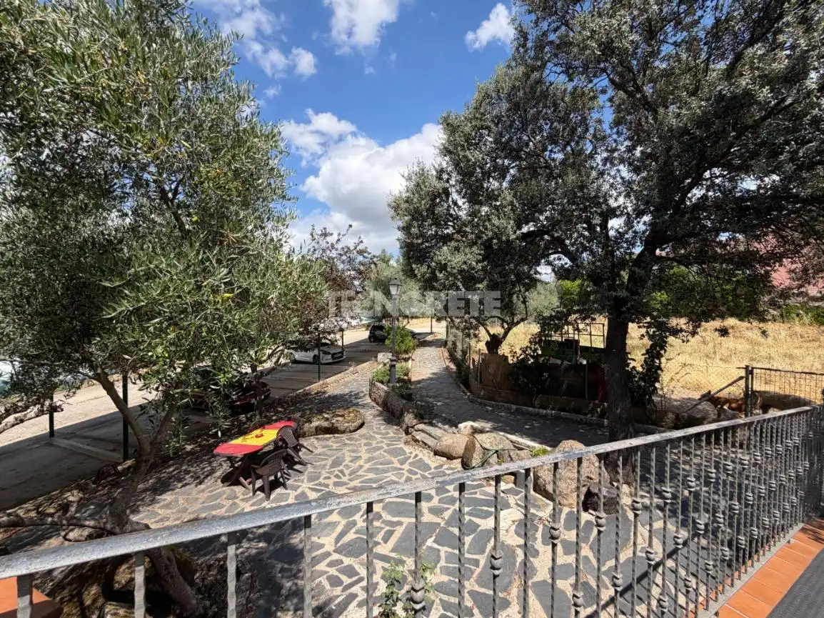 Exterior view of Flat for sale in Sotillo de las Palomas  with Air Conditioner, Heating and Storage room
