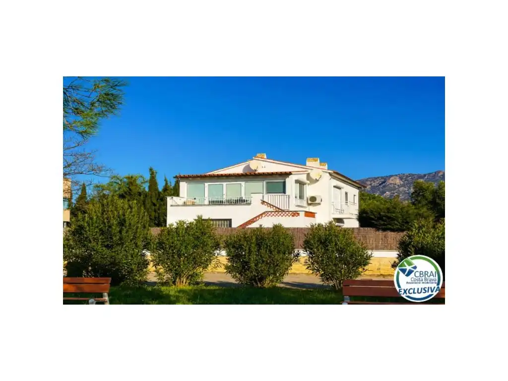 Casa en venta en Calle Del Castanyer 18, imagen 2