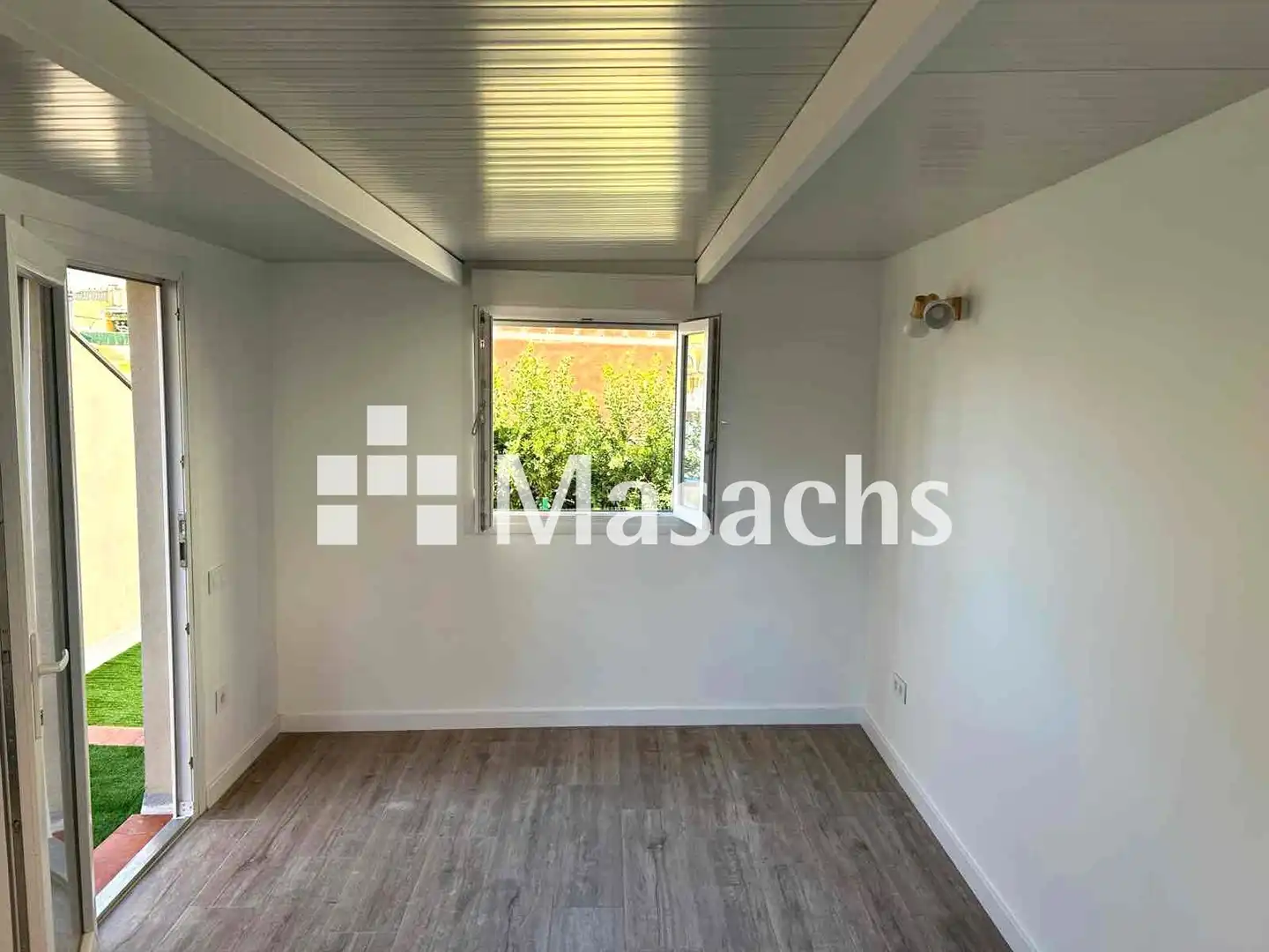 Habitación de Casa adosada en venta en Terrassa con Aire acondicionado, Calefacción y Jardín privado
