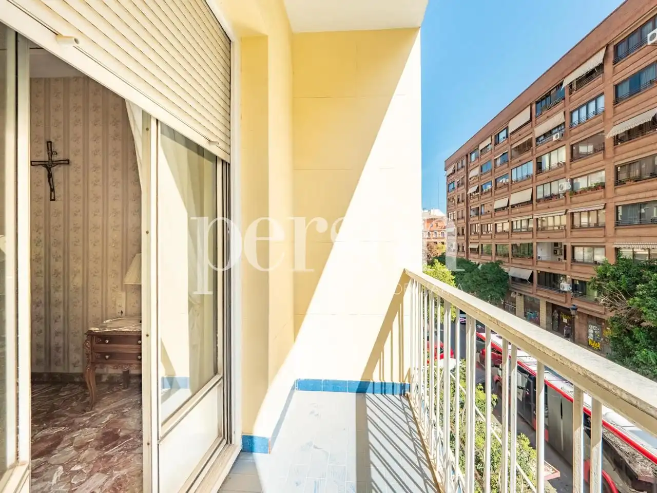 Piso con terraza en venta en calle del Literat Gabriel Miró, imagen 2