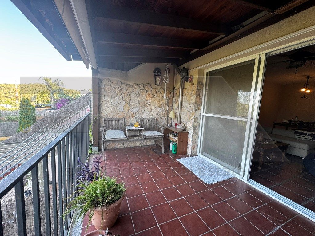 Terrassa de Casa adosada en venda en La Riera de Gaià amb Jardí privat, Terrassa i Piscina