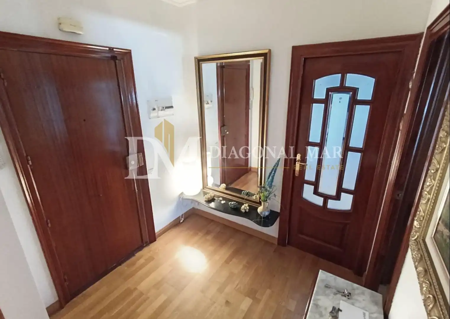 Wohnung zum Verkauf in Barcelona mit Heizung, Abstellraum und Balkon