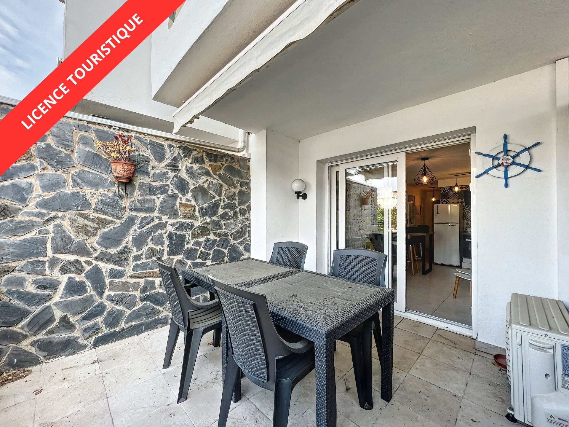 Terrace of Flat for sale in Empuriabrava  with Air Conditioner and Furnished